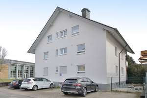 Sanierte Kapitalanlage mit guter Rendite, drei Garagen und langjährigen Mietern in Malsch – Die vollständige Adresse der Immobilie erhältst du vom Anbieter., 76316 Malsch – Vorschaubild 2
