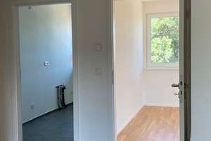 Moderne 2 Zimmer-Wohnung mit Loggia in der Sebaldussiedlung! – Oppelner Str. 21, 91058 Sebaldus, Erlangen – Vorschaubild 9