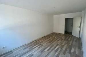 *ERDGESCHOSS WOHNUNG * renovierte 2 ZKB * Tageslichtbad mit Badewanne* Saarbrücken BURBACH – Die vollständige Adresse der Immobilie erhältst du vom Anbieter., 66115 Burbach, Saarbrücken – Vorschaubild 8