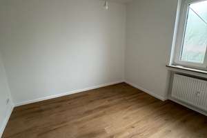 Exklusive 4-Zimmer-Wohnung in der Lehmgrubensiedlung, liebevoll saniert mit Balkon und Garten ! – Die vollständige Adresse der Immobilie erhältst du vom Anbieter., 97084 Heidingsfeld, Würzburg – Vorschaubild 8