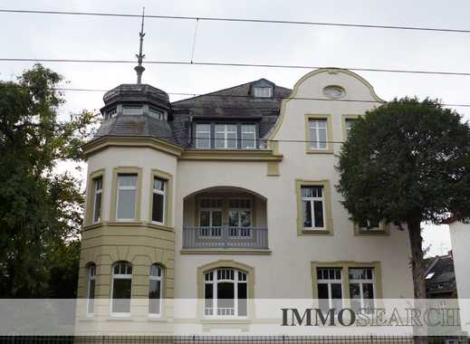 Niederrad: Edle 3,5-Zimmer-Altbauwohnung in gepflegter Liegenschaft