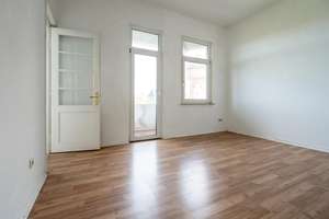 Großzügiges Zuhause: 6-Zimmer-Wohnung in Bremerhaven – Neumarktstraße 26, 27570 Geestendorf, Bremerhaven – Vorschaubild 4