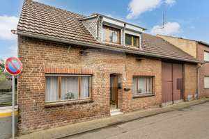 Charmantes Einfamilienhaus mit Innenhof und großem Garten! – Die vollständige Adresse der Immobilie erhältst du vom Anbieter., 50181 Bedburg – Vorschaubild 1