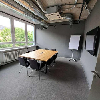 STOCK - modern | helle Büroflächen | Werksviertel