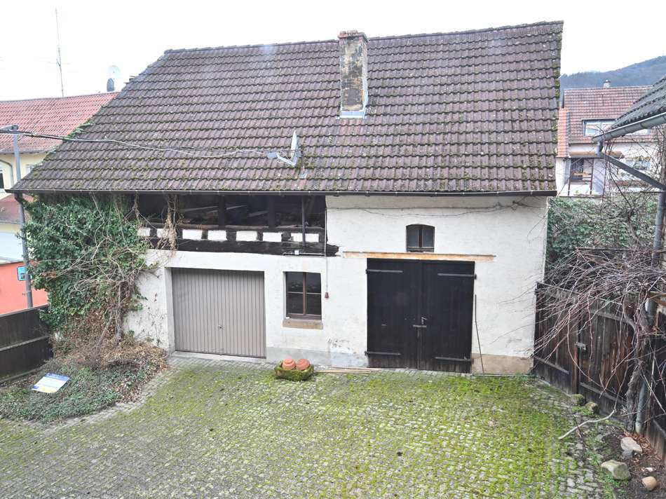 Garage und Scheune