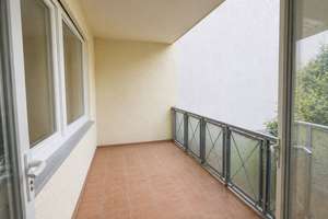 +Frei ab Oktober+ 2-Zimmer-Hochparterre-Wohnung mit Balkon und Garage – Haberlandstraße 3, 10779 Schöneberg, Berlin – Vorschaubild 4
