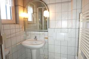 Doppelhaushälfte mit großem Grundstück 
und Zukunftschancen – ein Altbau für Menschen mit Ideen – Die vollständige Adresse der Immobilie erhältst du vom Anbieter., 42111 Uellendahl-Katernberg, Wuppertal – Vorschaubild 11