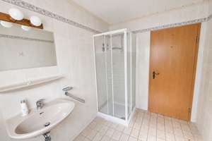 Naturnahe 3-Zimmer-Souterrainwohnung mit großer Terrasse & Fußbodenheizung, sofort bezugsbereit – Die vollständige Adresse der Immobilie erhältst du vom Anbieter., 96450 Mitte, Coburg – Vorschaubild 16