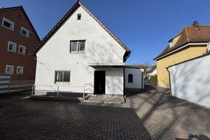 EFH in Schwabelweis mit großem Grundstück - Abreissen oder Sanieren