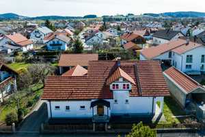 Wohnhaus mit drei Wohneinheiten und Erweiterungsmöglichkeit in ruhiger Wohnlage von Peiting! – Weilheim-Schongau (Kreis) – Vorschaubild 2