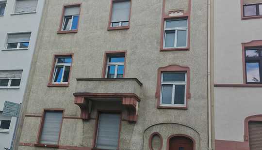 Bild von PROVISIONSFREIER VERKAUF MFH RÖDELHEIM AM S BAHNHOF/REWE/LIDL BREITLACHERSTR ALTBAU 4 ETAGEN