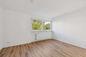 Kernsanierte 3-Zimmer-Wohnung mit Loggia in grüner Lage – 81477 Solln, München – Vorschaubild 12