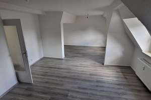 3 Zimmer Dachgeschosswohnung in Homberg.. – Duisburger Str. 57, 47198 Alt-Homberg, Duisburg – Vorschaubild 2