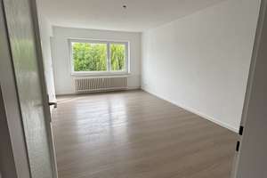 Frisch Kernsanierte 3-Zimmer-Wohnung in Kiel Mettenhof