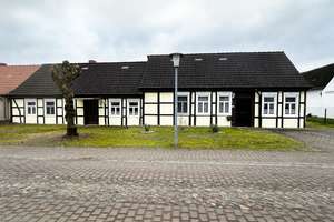 4.702 m² Freiheit – Ihr Zuhause mit Platz für 2 Familien & Tierhaltung – Zethlinger Dorfstr. 61, 39624 Zethlingen – Vorschaubild 1