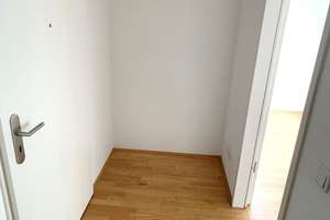 Attraktive 3-Zimmer-Wohnung in ruhiger Lage mit Wohnberechtigungsschein (Stufe II) – Lotte-Branz-Str. 19, 93055 Burgweinting-Harting, Regensburg – Vorschaubild 7