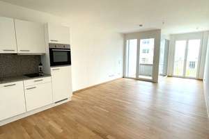 Moderne 2-Zi-Wohnung mit Einbauküche, Geräten, Loggia – verfügbar ab 01.09.2026