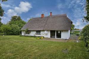 Reetdach-Idylle am Saaler Bodden! Doppelhaushälfte mit großem Grundstück & Ausbaupotenzial – Die vollständige Adresse der Immobilie erhältst du vom Anbieter., 18317 Saal – Vorschaubild 2