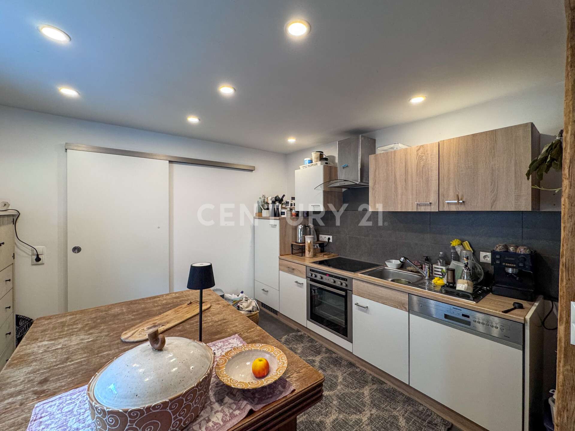 Immobilie in Weitramsdorf - Attraktive Kapitalanlage mit 4 Wohneinheiten und Entwicklungspotenzial in Tambach bei Coburg - Bild 9