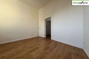 Schöne 2-Raum-Dachgeschosswohnung in der Altstadt mit Tageslichtbad und Balkon mit Blick auf den Dom – Einsteinstraße 1, 39104 Altstadt, Magdeburg – Vorschaubild 17