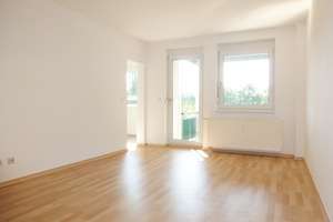 ERSTBEZUG - XXL-BALKON - STEINWIESE - NAHERHOLUNGSGEBIET