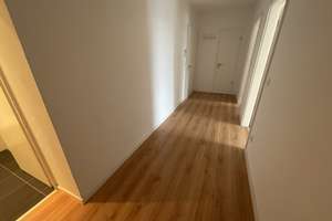 Moderner Grundriss mit geräumiger Wohnküche und Balkon – Vorwerker Str. 109, 23554 Sankt Lorenz Nord, Lübeck – Vorschaubild 3