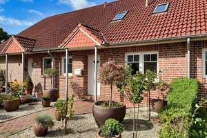 Gemütliches Reihenmittelhaus in toller, zentraler Lage von Aurich! – Die vollständige Adresse der Immobilie erhältst du vom Anbieter., 26603 Aurich – Vorschaubild 2