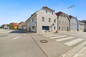 2 x Altstadthäuser mit Entwicklungspotenzial in Regensburg-Steinweg – Die vollständige Adresse der Immobilie erhältst du vom Anbieter., 93059 Steinweg-Pfaffenstein, Regensburg – Vorschaubild 3