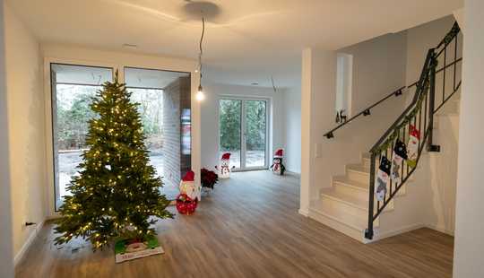 Bild von 01.01.26 Modernes, gemütliches Reihenmittelhaus vor Oldenburg - KfW 40 Standard,  Garten, 6 Zimmer,