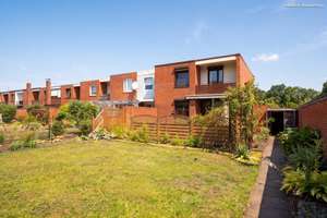 Viel Platz, zwei Gartenbereiche und Garage – gepflegtes Reihenendhaus in Bremen-Blockdiek – Die vollständige Adresse der Immobilie erhältst du vom Anbieter., 28237 Blockdiek, Bremen – Vorschaubild 14
