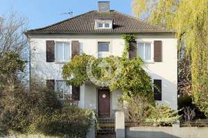 "Stilvolle Stadtvilla für mehrere Generationen!" - 
Charmantes Domizil am grünen Stadtrand