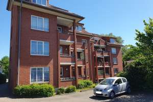 Stade * Nur ein kleiner Spaziergang bis zur Altstadt * Balkon * Pkw-Stellplatz * EBK * – Glückstädter Straße 2a, 21682 Stade – Vorschaubild 2