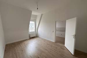 Erstbezug nach Renovierung – Moderne 78,00 m² Wohnung in zentraler Lage von Wuppertal-Oberbarmen – Berlinerstraße 153, 42277 Oberbarmen, Wuppertal – Vorschaubild 5