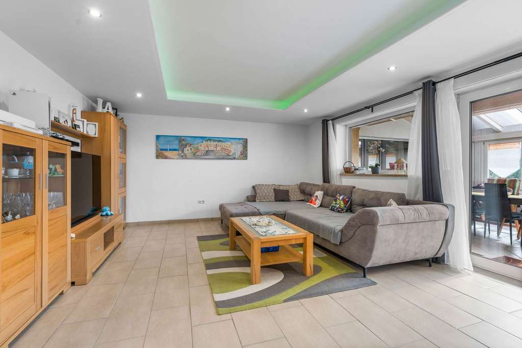 Immobilie in Landau an der Isar - *** Generationenwohnungen in gefragter Siedlungslage *** - Bild 3