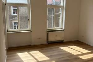 Wohnen im Altbau: Ein-Zimmer-Apartment in Würzburg – 97082 Zellerau, Würzburg – Vorschaubild 3