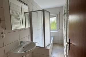 Gut geschnittene Wohnung  mit 2,5 Zimmer/ Küche / Bad/ Balkon in der Oststadt – Füßlinstr. 12, 76131 Oststadt, Karlsruhe – Vorschaubild 3