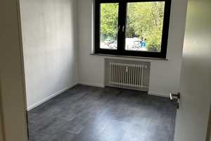 Sanierte 3-Raum-Wohnung mit Balkon und Garten und optionaler Garage in Aachen Haaren – Alt-Haarener Straße 41-43, 52080 Aachen – Vorschaubild 2