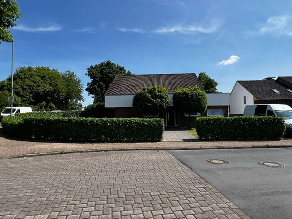 Immobilie in Schermbeck - Exklusives Einfamilienhaus mit Premium-Ausstattung & Designerküche in Schermbeck-Altschermbeck - Bild 1