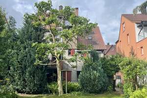 Vielseitiges und charmantes 10-Zimmer-Haus mit Einliegerwohnung zentral in Ruit  