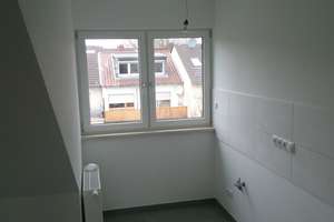 Renovierte 2-Zimmer Dachgeschoßwohnung (II.Etage),mit Panoramablick (60m²) – Am Bleidriesch 20, 53129 Dottendorf, Bonn – Vorschaubild 4