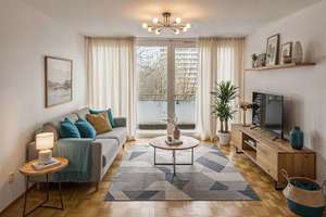 Helle und gepflegte 2-Zi.-Wohnung im 5. OG am Petuelpark in Schwabing-West – Klopstockstr. 8, 80804 Am Luitpoldpark, München – Vorschaubild 1