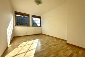 Helles Zweifamilienhaus mit zwei Garagen und großem Garten – Bürgermeister-Wülbers-Straße 72, 28832 Verden (Kreis) – Vorschaubild 16