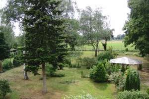 Schöne möblierte 4-5 Zimmerwohnung mit separatem Eingang und eigenem Gartenanteil