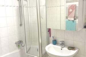Gepflegte, helle 2 Zimmer/Kdb Wohnung Nähe Uni-Klinikum/Landgericht/Haumannplatz zu vermieten* – Jennerstr. 14, 45147 Holsterhausen, Essen – Vorschaubild 5