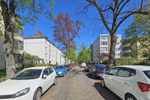Bezugsfreie 3-Zimmer Wohnung mit Balkon und Garage in Berlin-Schmargendorf – Die vollständige Adresse der Immobilie erhältst du vom Anbieter., 14193 Schmargendorf, Berlin – Vorschaubild 9