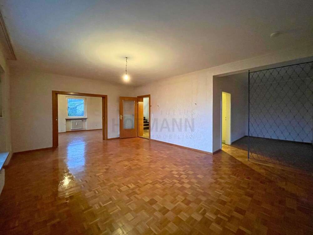 Immobilie in Dittelbrunn - Freiraum-Traum in Dittelbrunn: Charmantes Haus, Garten-Oase & Garage. Viel Platz zum Leben&Genießen! - Bild 6