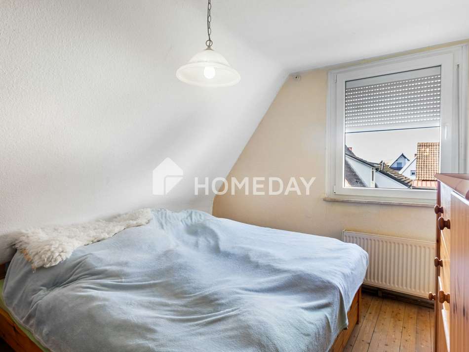 1. OG Schlafzimmer 1