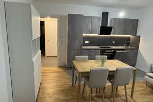 2x Erstbezug | Sonnige 3,5-Zimmer Wohnung | Einbauküche | Balkon | Einzelgarage | KFW55 | ER-Zentrum – Anton-Bruckner-Straße 8, 91052 Röthelheim, Erlangen – Vorschaubild 2