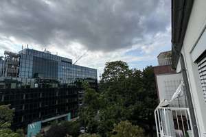 Traumwohnung: Skyline Blick trifft Grünoase: 2 Zimmer mit Südwest Balkon nahe Opernplatz – 60322 Westend-Nord, Frankfurt am Main – Vorschaubild 11