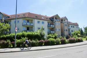 Sehr ruhige, helle 1-Zimmer-Wohnung mit Einbauküche und Balkon in München-Fasanerie – Feldmochinger Straße 210, 80995 München – Vorschaubild 1